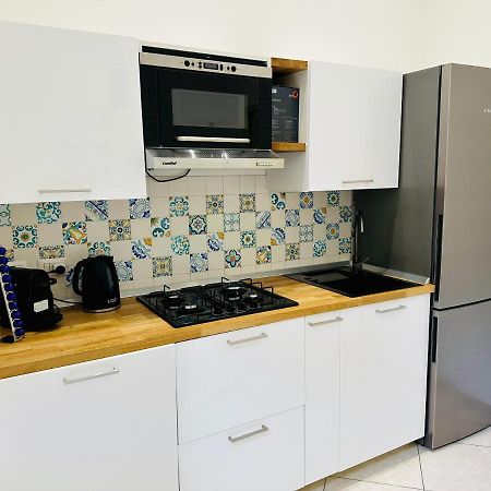 Garibaldi 118 Luxury Apartment Napoli Ngoại thất bức ảnh